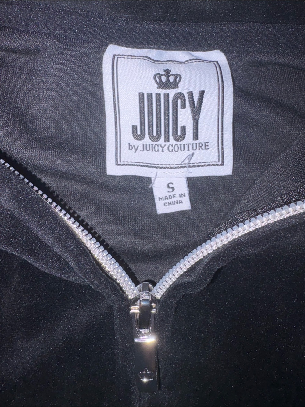 Juicy Couture Black Velour Zip Hoodie Size Small Y2K Crown Logo Soft Stretch - Picture 3 of 5